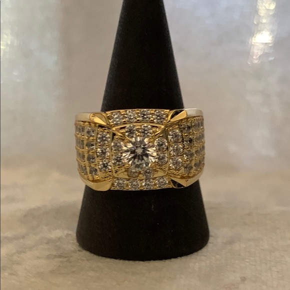 Elegant 14k Gold Plated Ring with Intricate Designs - Picture 1 of 5